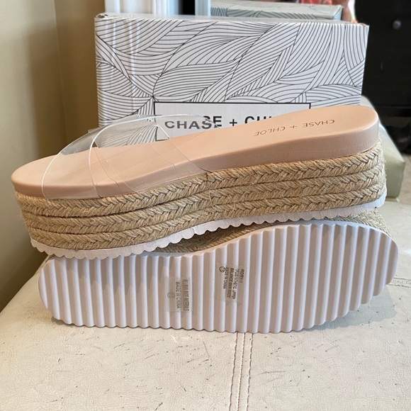 NWT Chase & Chloe Clear Platform Slide - Picture 5 of 7